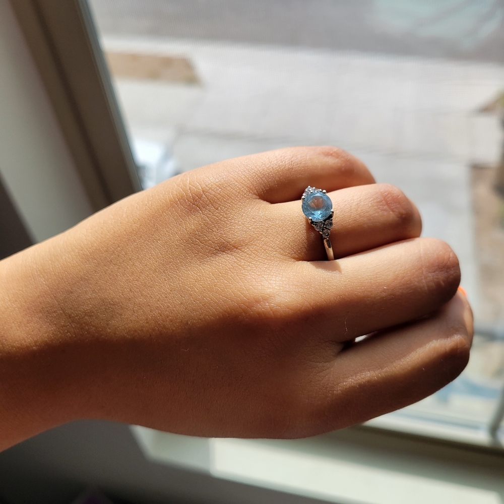 Ring - Picture 5 of 5